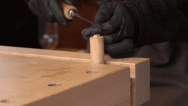 정밀 끌 도구로 목공 작업