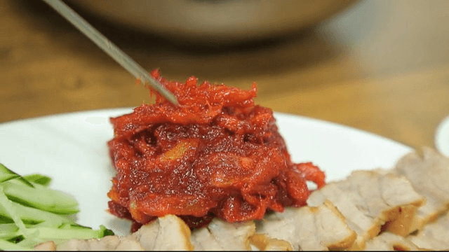 Sliced raw pollack salad with sliced boiled pork