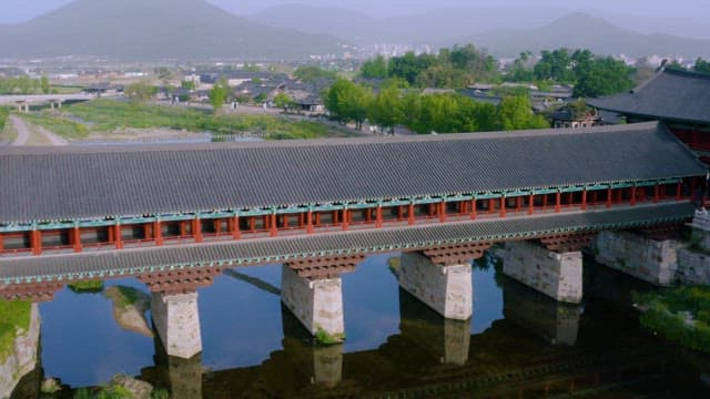 Archaic Woljeong Bridge, a trace of Silla