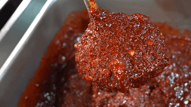 Seasoning sauce filled in container