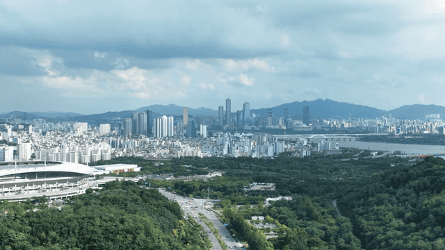 City view with lush greenery