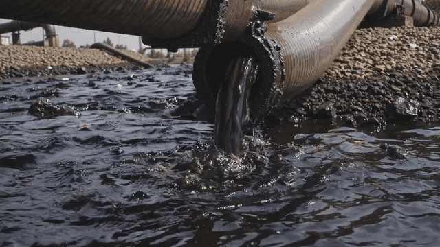 Water contaminated by wastewater coming from pipes