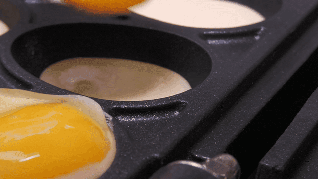 Egg Bread Cooked in Pan