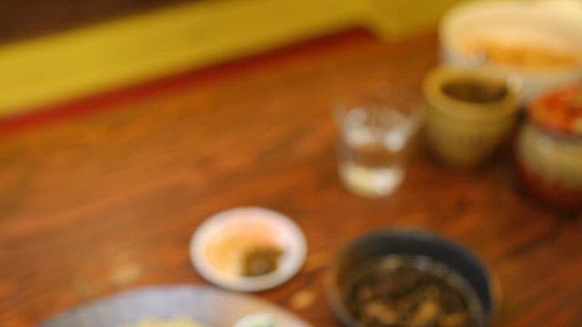 전통 아시아 면 요리 맛보기