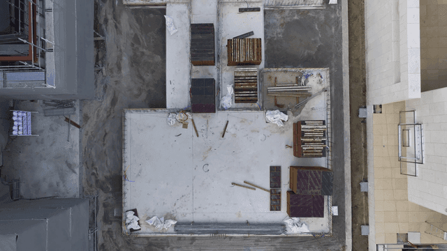 자재와 장비가 있는 건설 현장