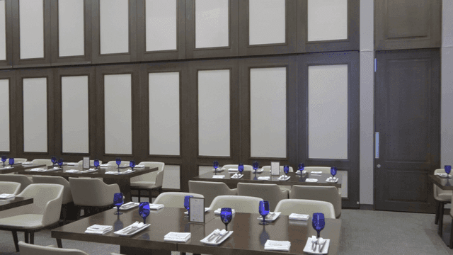 Neatly set up empty restaurant