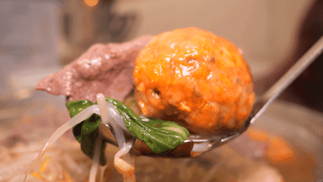 Kimchi Rolled Dumpling Hot Pot with Vegetables and Meat