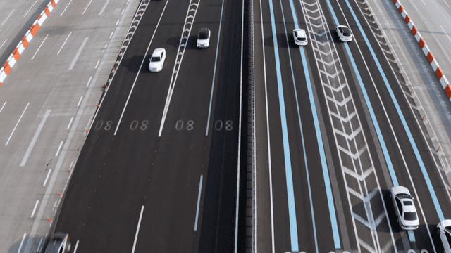 Vehicles moving on a multi-lane highway