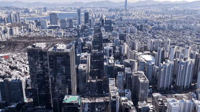 Vast cityscape with high-rise buildings