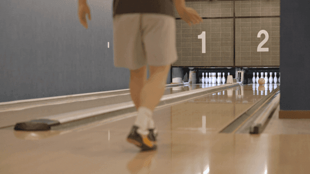 스트라이크를 하는 사람