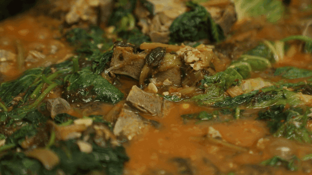 Pork back-bone soup with vegetables and meat