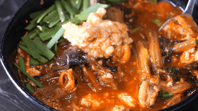 Spicy Sundubu Jjamppong with Tofu and Vegetables