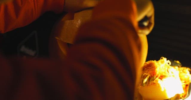 할로윈을 위한 호박 조각