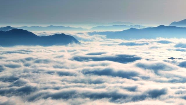 Mountains surrounded by clouds