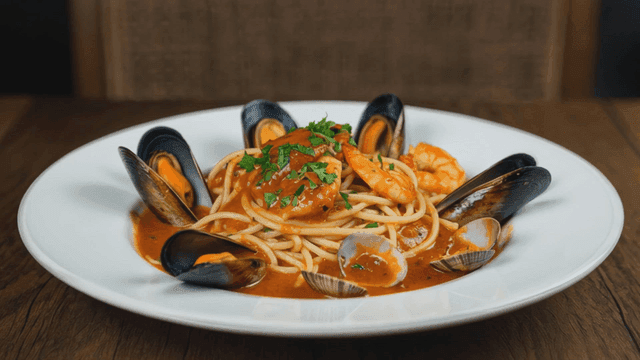 Seafood pasta with mussels and shrimp