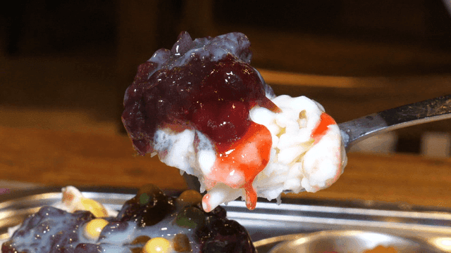 다채로운 한국 디저트를 한 숟가락