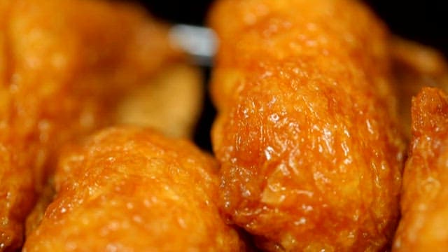 전통 일본 유부초밥과 롤