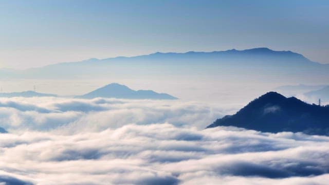 Mountains surrounded by clouds