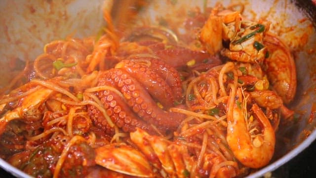 Spicy braised seafood with octopus