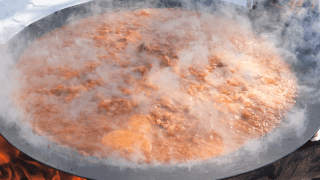 Large pot lid spicy chicken stew for winter