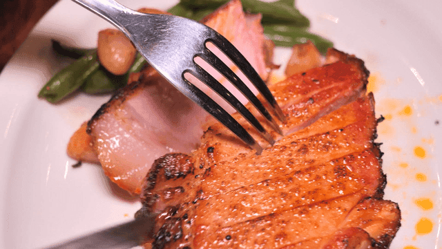 Knife for cutting juicy, grilled tamahawk.