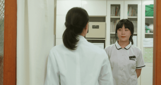 Conversation between a school health teacher and a student