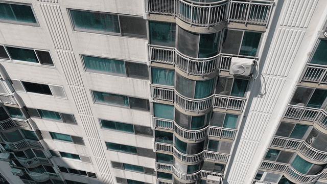 고층 아파트 건물 외관