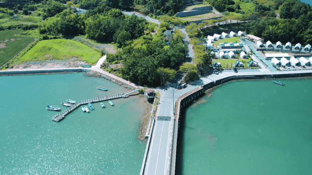 Coastal area with bridges connecting islands