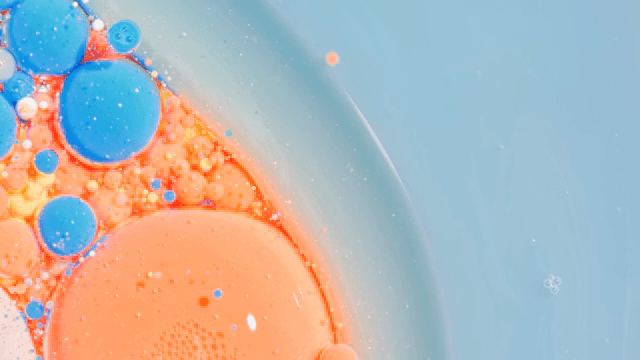 Colorful bubbles in mixed liquid