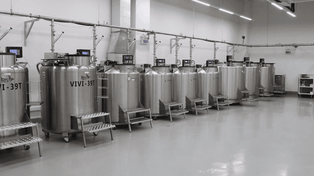 청결한 공장 환경의 산업용 탱크