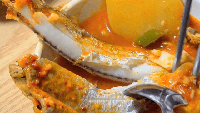 야채와 함께 그릇에 담긴 갈치조림