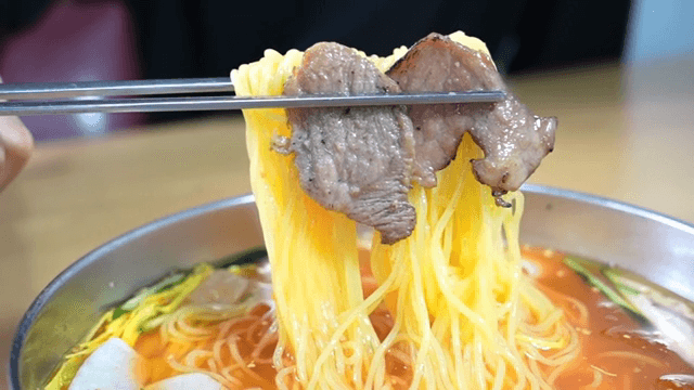 KoreanCold Buckwheat Noodles with beef slices