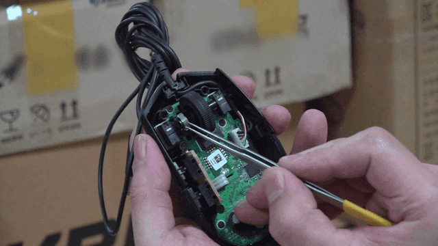 Inspecting internal components of a computer mouse