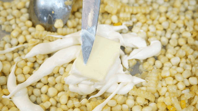 Corn with mayonnaise and butter