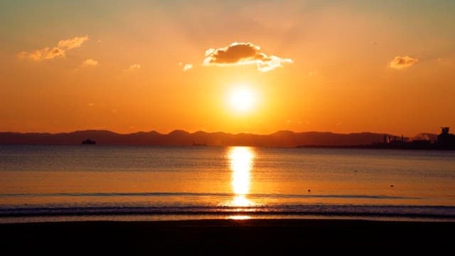 Sunrise over the tranquil sea