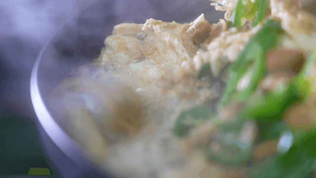 Crab stew boiling with vegetables