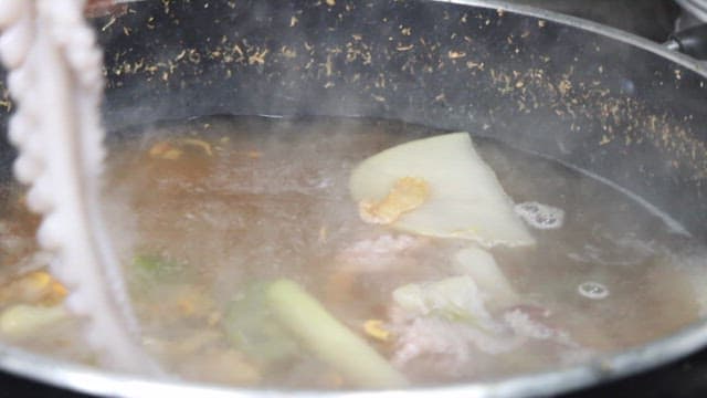 Octopus in Boiling Hotpot Soup