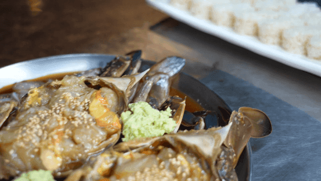 Soy sauce marinated crab and shari