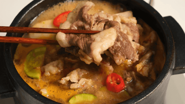 Beef soybean paste stew with vegetables