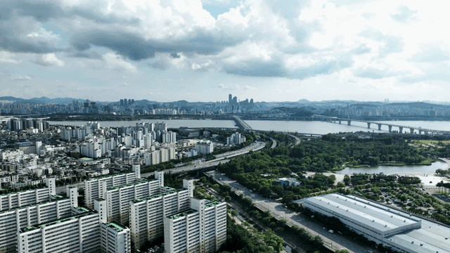 City view with river and bridge