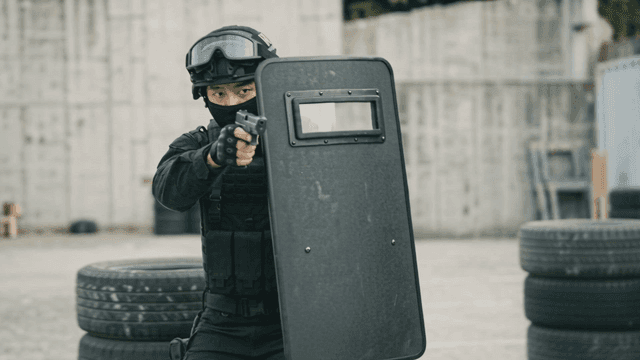 Tactical soldier agent with shield and gun