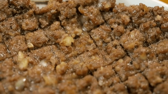 접시에 담긴 석쇠불고기