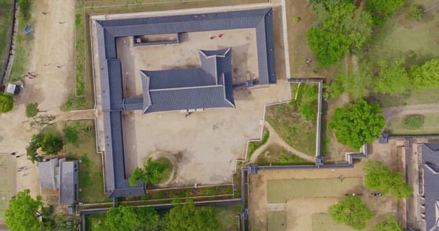 정원이 있는 경복궁