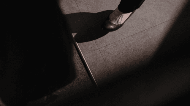 Women coming in wearing shoes