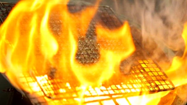 직화로 굽는 석쇠불고기