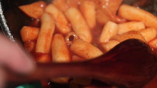 Appetizing spicy tteokbokki plating