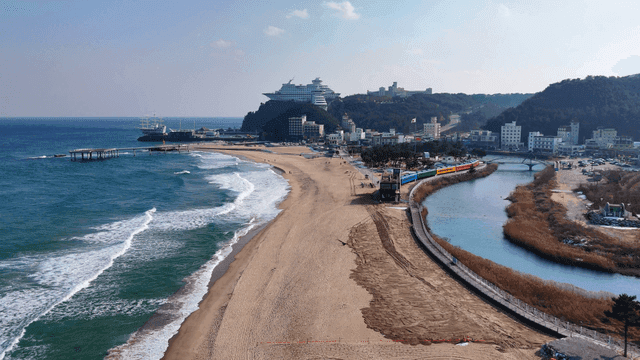 Beautiful beach with cruise hotel