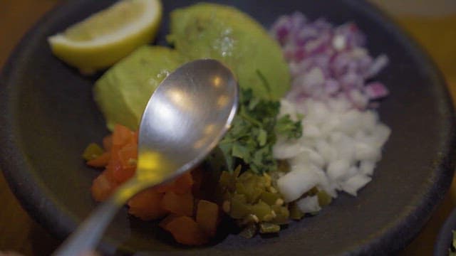 잘게 다져진 신선한 채소들