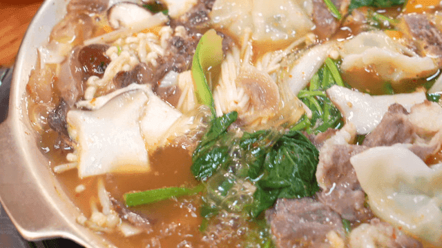 Hearty stew with dumplings