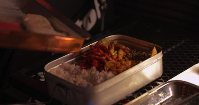 끼니를 때울 수 있는 도시락